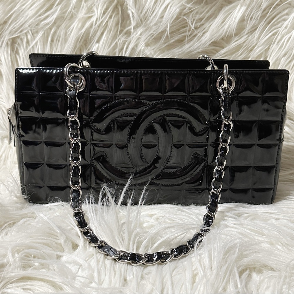 Vintage Chanel Patent Leather Chocolate Bar Zip Tote Black Silver East West
